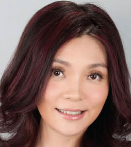 黃少英女士