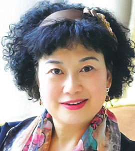 馮 華博士